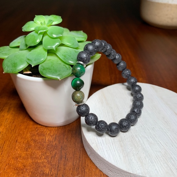 Green Tiger’s Eye Stone and Natural Lava Rock Diffuser Bracelet - Picture 3 of 7